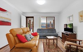 Champion Bay Beach Unit, With Own Carport,